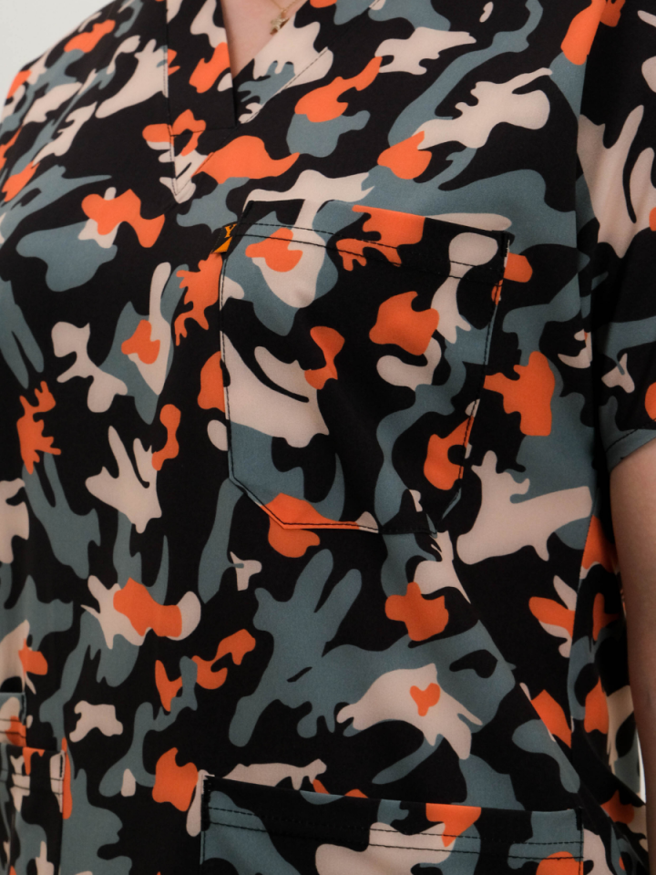 Oranj Desenli Likralı Cerrahi Kol Tek Üst