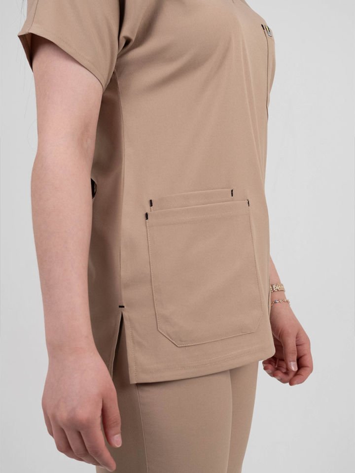 Bej Likralı Cerrahi Kol Takım